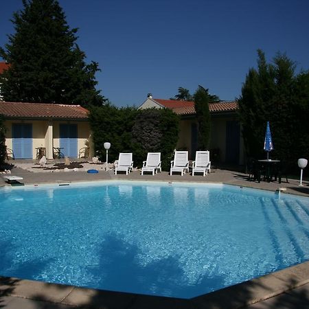 Logis La Cremaillere Hotel Montelimar Bagian luar foto